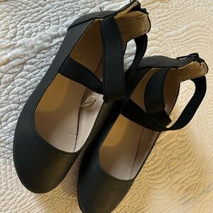 The Children's Place Black Dress Shoes with Ankle Strap
